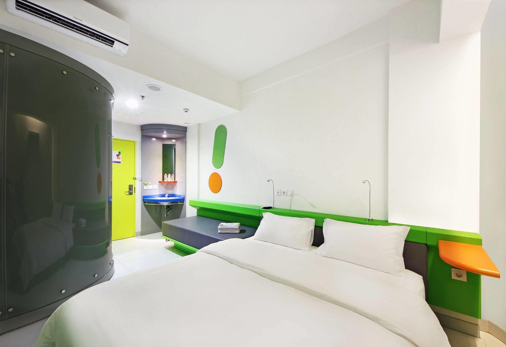 Pop! Hotel Tebet Джакарта Екстер'єр фото