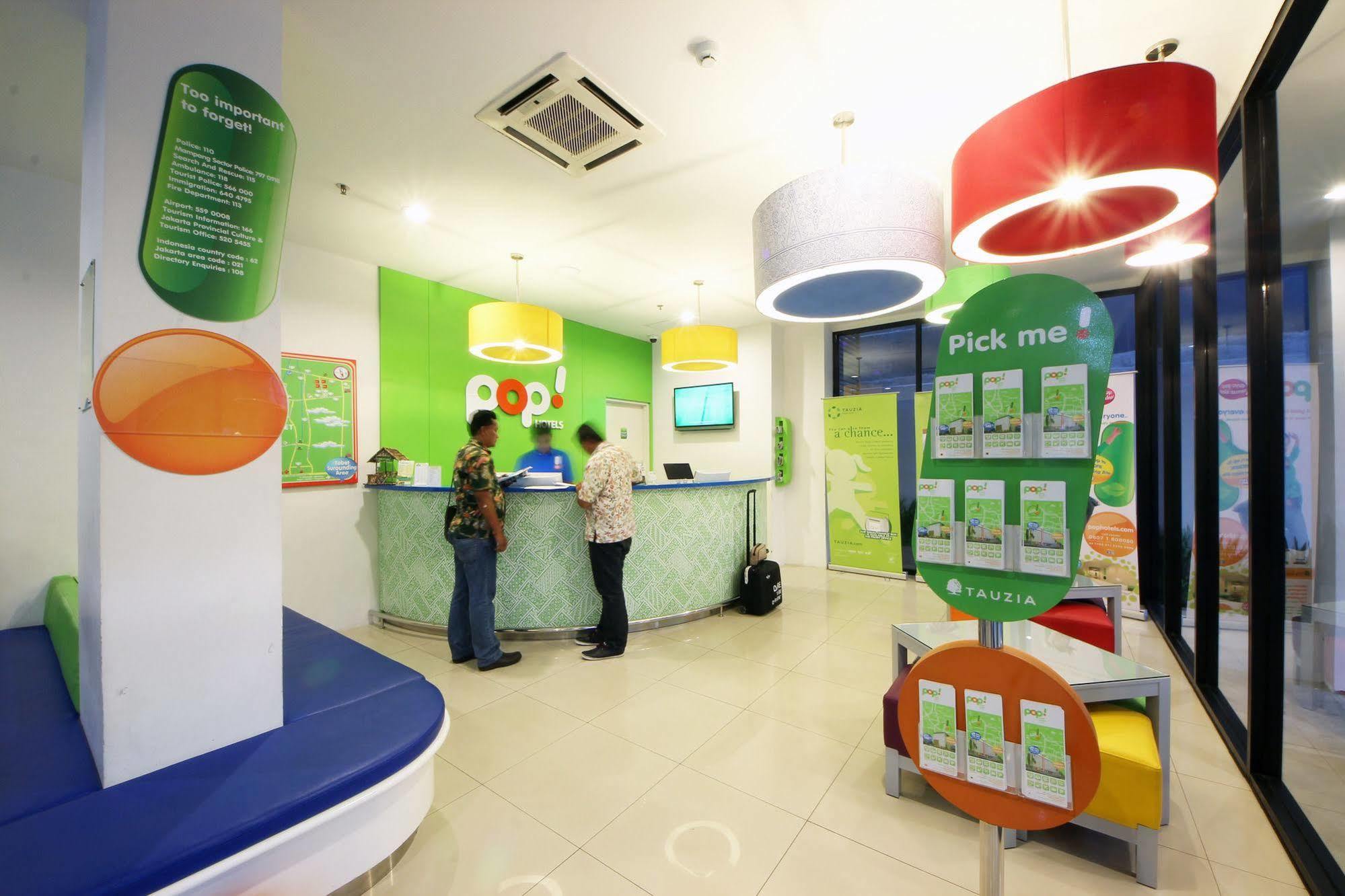 Pop! Hotel Tebet Джакарта Екстер'єр фото